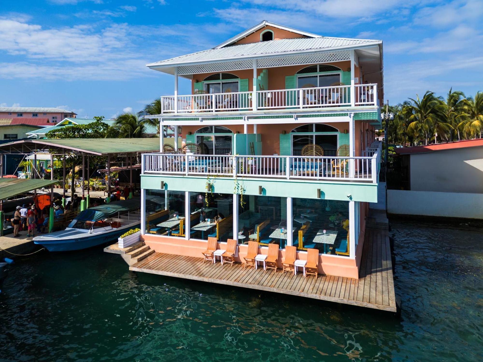 Bocas Paradise Hotel Bocas Town Exterior photo