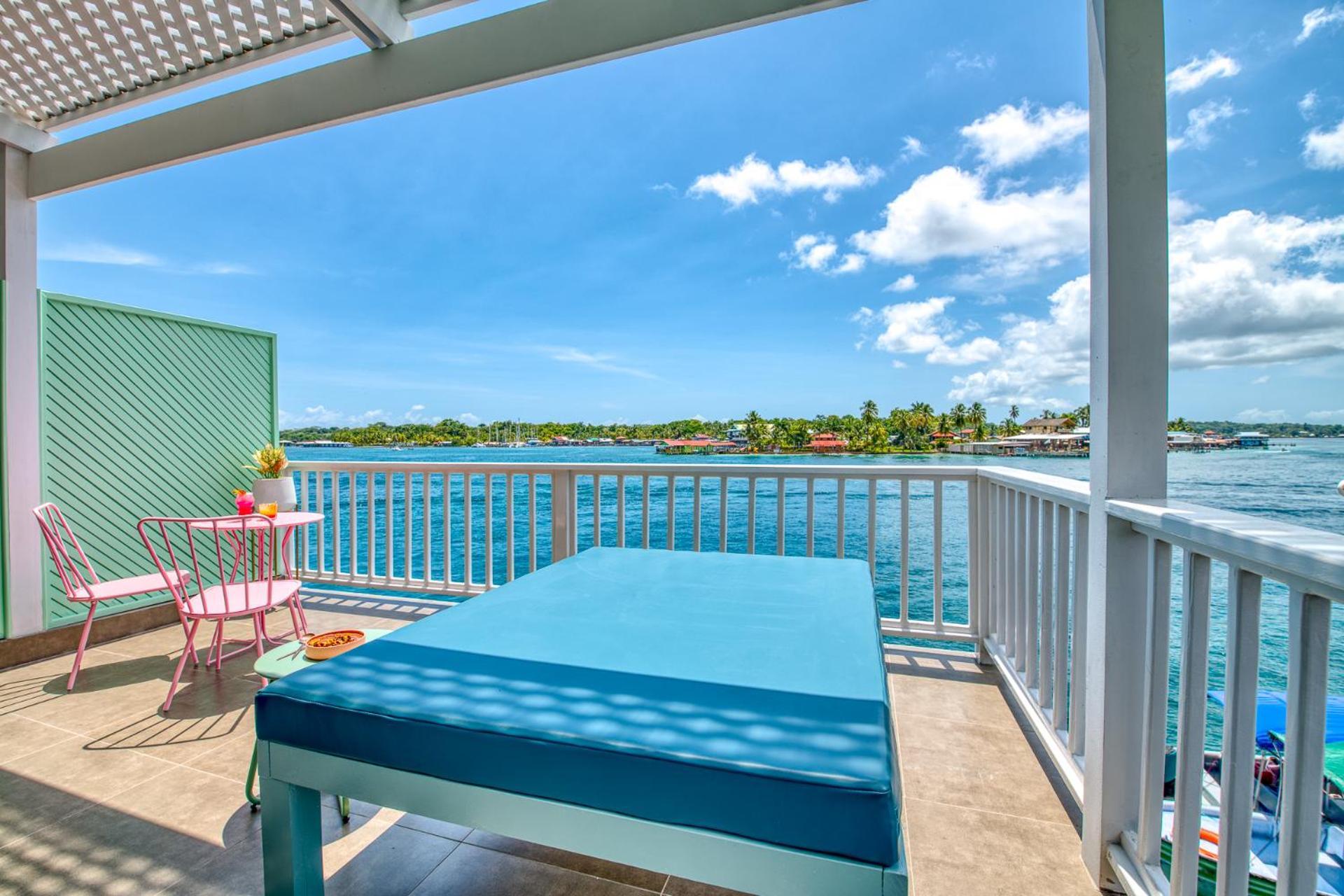 Bocas Paradise Hotel Bocas Town Exterior photo